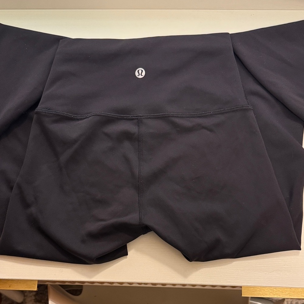Lululemon women’s black leggings